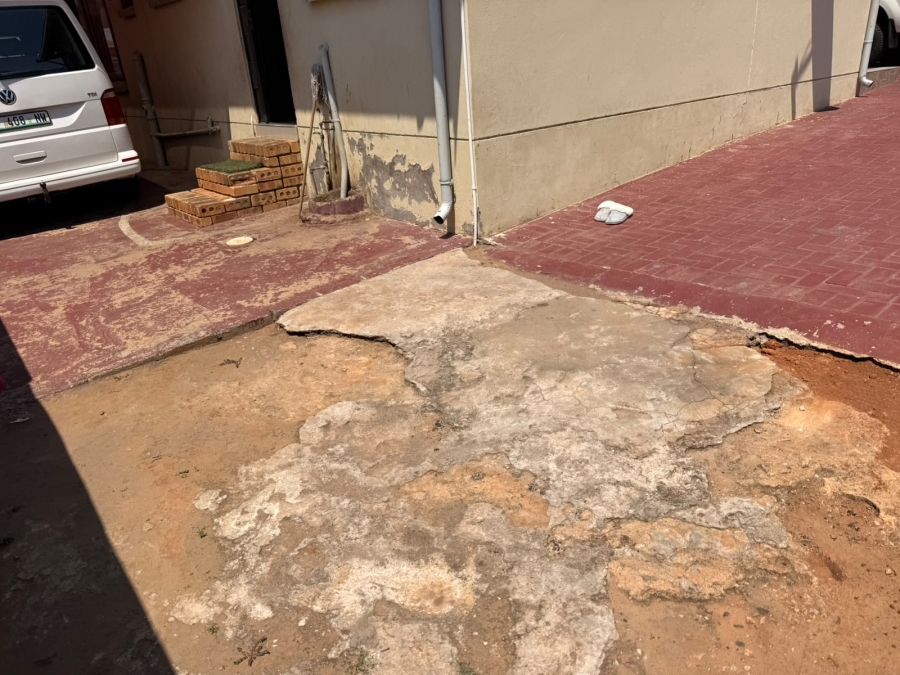 3 Bedroom Property for Sale in Tlhabane West North West